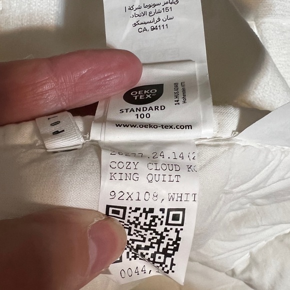 New! NWT! Pottery Barn Cozy Cloud Quilt in White - Picture 10 of 10